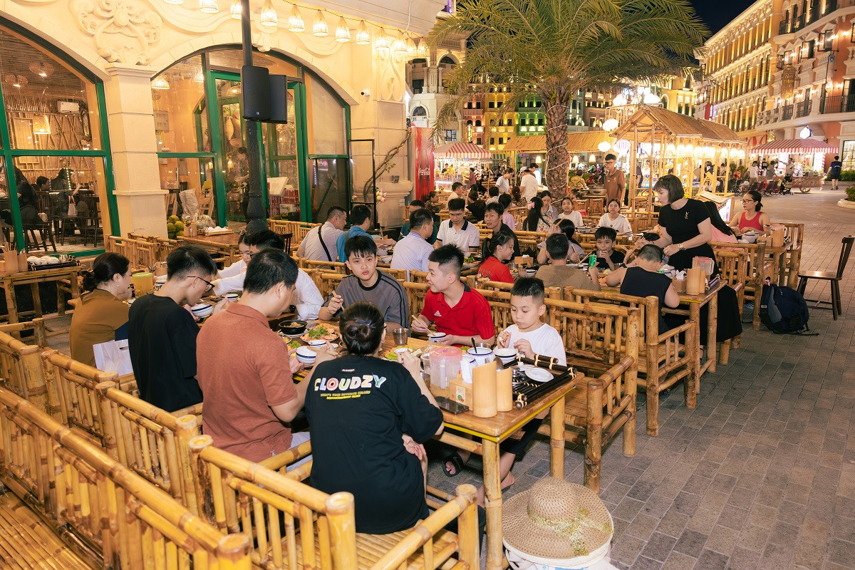 Nhà hàng Việt “được lòng" du khách, hiệu quả kinh doanh tăng trưởng đáng kể