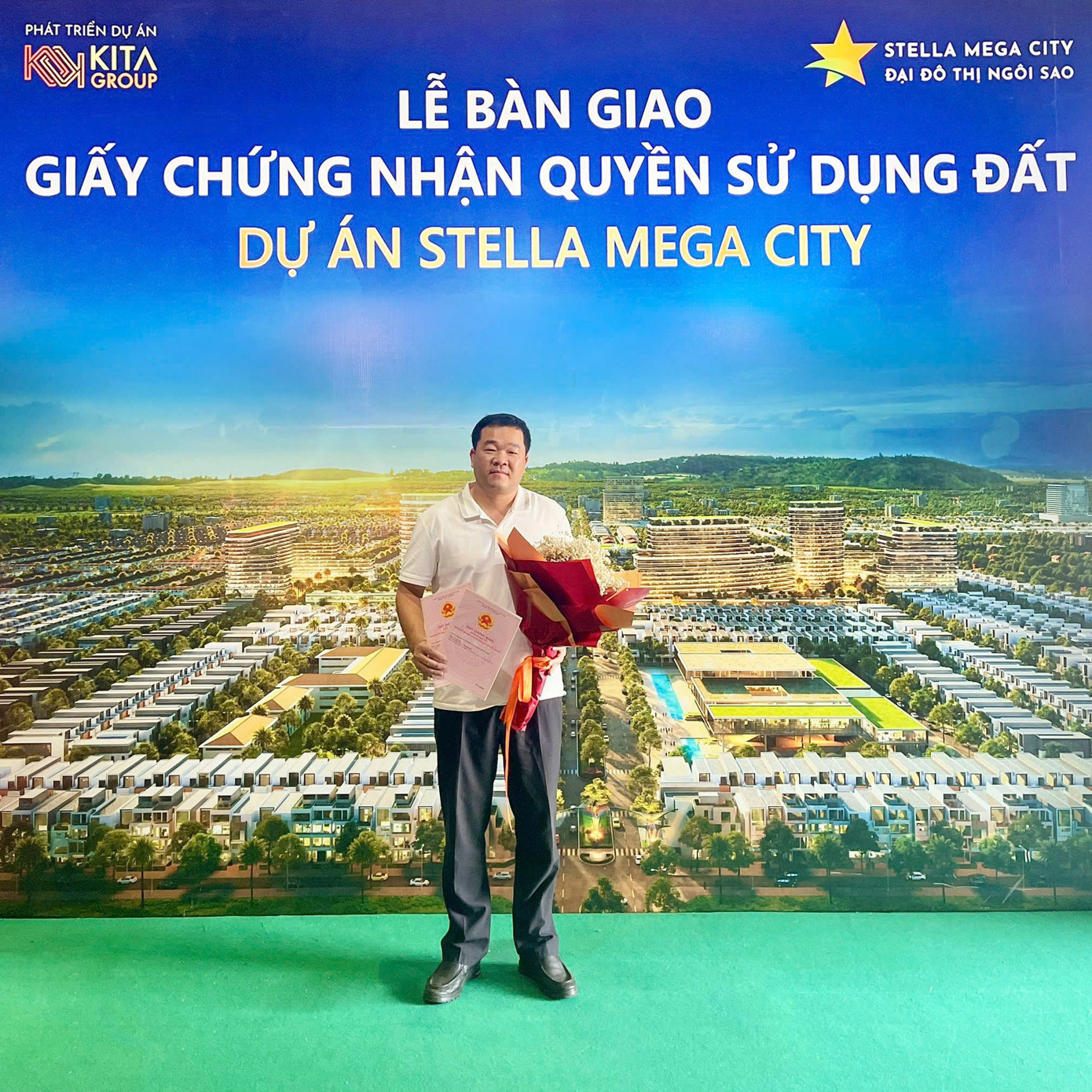 Khách hàng nhận bàn giao Sổ đỏ tại dự án “KITA Airport City” (tên gọi cũ là Stella Mega City)