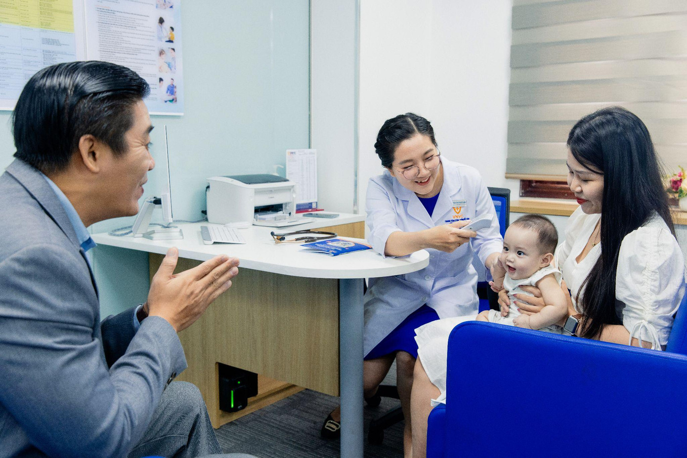 Khu tiêm chủng VIP của Hệ thống Tiêm chủng VNVC là khu khám và tiêm chủng cao cấp đầu tiên tại Việt Nam được đầu tư mới cơ sở vật chất hiện đại, nội thất tiện nghi sang trọng. Ảnh: Hệ thống Tiêm chủng VNVC