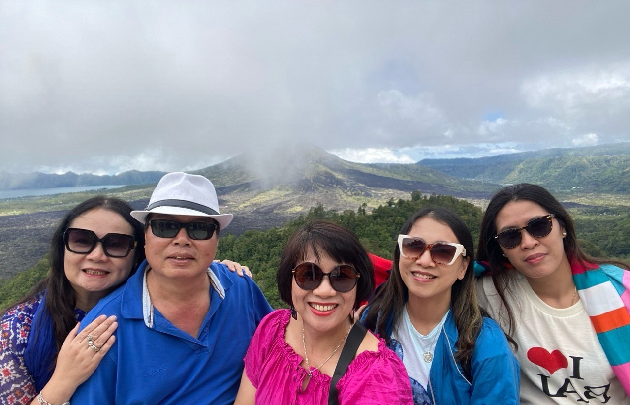 Vẻ hùng vĩ và ngoạn mục của ngọn núi lửa Batur ở Bali, nơi du khách có thể khám phá và chụp ảnh ấn tượng Vẻ hùng vĩ và ngoạn mục của ngọn núi lửa Batur ở Bali, nơi du khách có thể khám phá và chụp ảnh ấn tượng