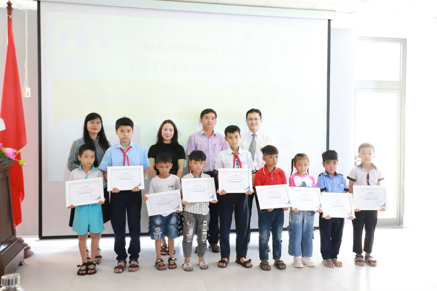 Học bổng Vòng tay nhân ái 2024 đến tới tỉnh Thừa thiên Huế