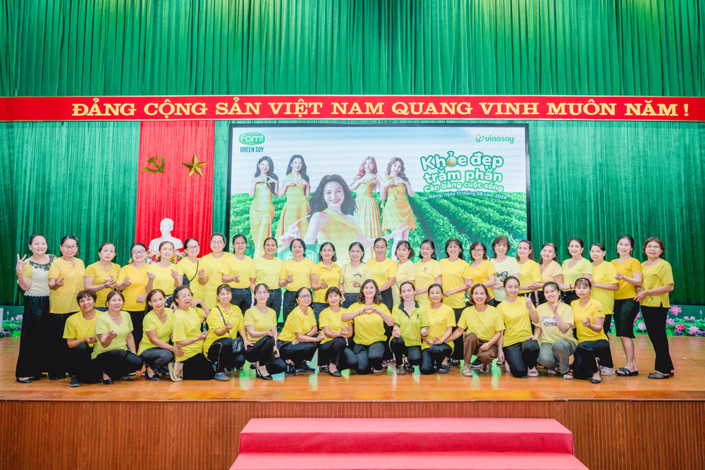 Fami Green Soy đồng hành mang đến cho phụ nữ một giải pháp dinh dưỡng hiện đại, tốt cả bên trong, đẹp ra bên ngoài.