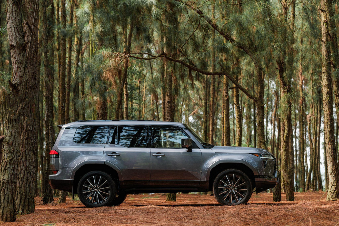 GX 2024 trang bị động cơ tăng áp kép 3.4 V6