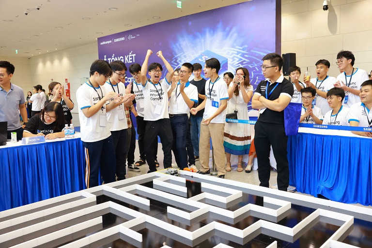Phần thi đấu của các đội thi trong cuộc thi Sáng tạo Khoa học Công nghệ Innovation Tech Challenge 2024
