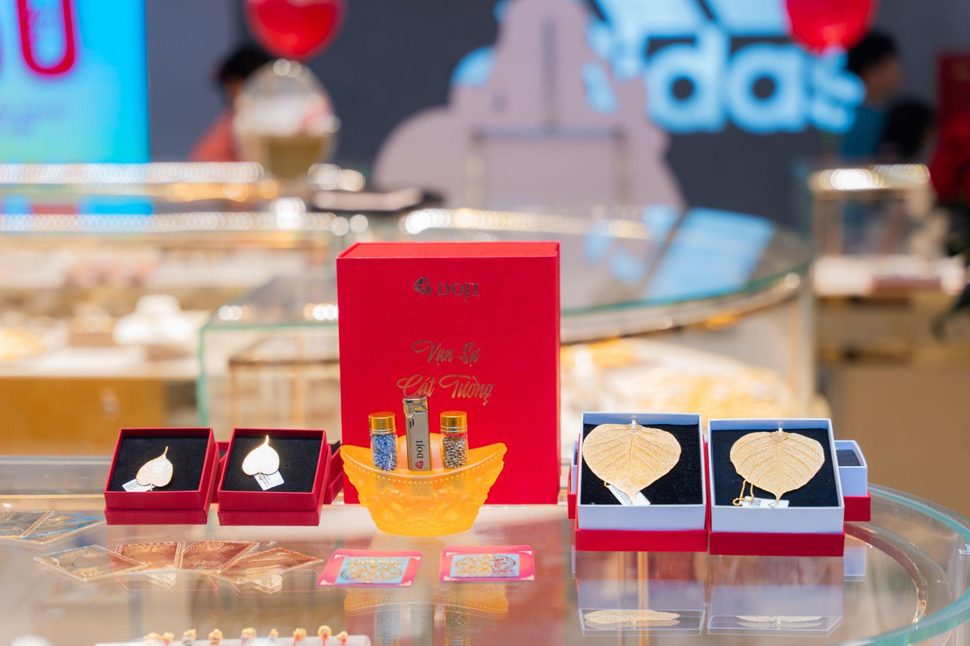 Các sản phẩm quà tặng vàng được đông đảo khách hàng yêu thích Các sản phẩm quà tặng vàng được đông đảo khách hàng yêu thích