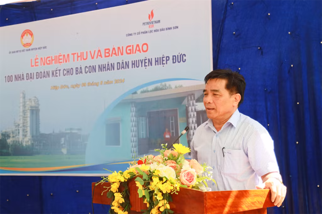 Ông Lê Văn Dũng – Chủ tịch UBND tỉnh Quảng Nam phát biểu.