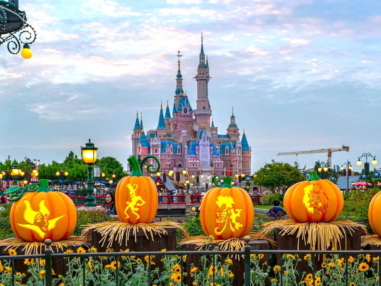 Quần thể Shanghai Disney Resort. Ảnh Business Insider Quần thể Shanghai Disney Resort. Ảnh Business Insider