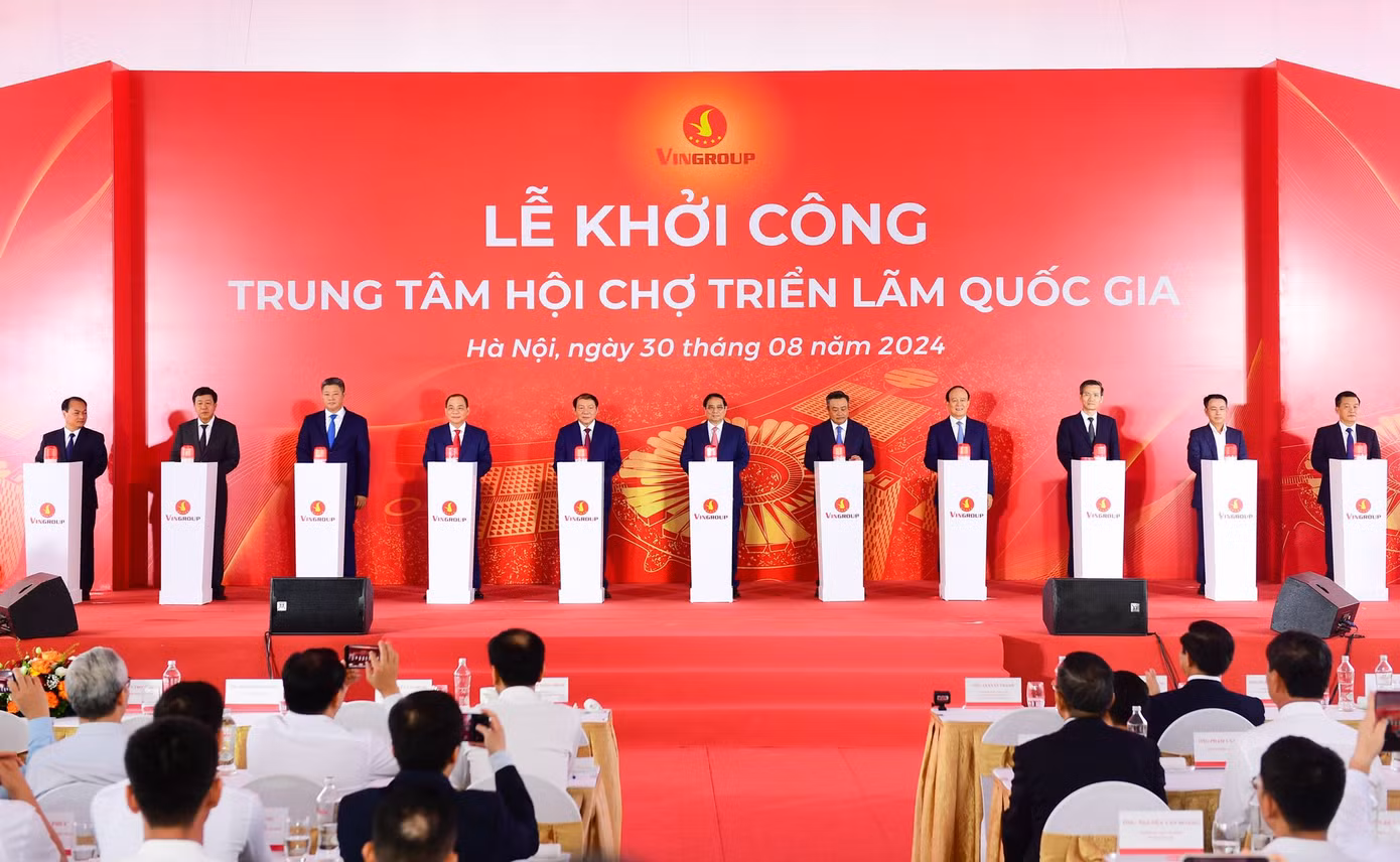 Thủ tướng Phạm Minh Chính và các lãnh đạo Trung ương, TP Hà Nội nhấn nút khởi công công trình trọng điểm quốc gia hướng tới chào mừng Đại hội toàn quốc lần thứ XIV của Đảng