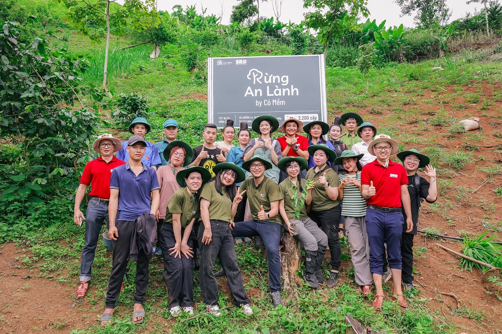 Các thành viên của dự án trồng cây tại Chiềng La Các thành viên của dự án trồng cây tại Chiềng La