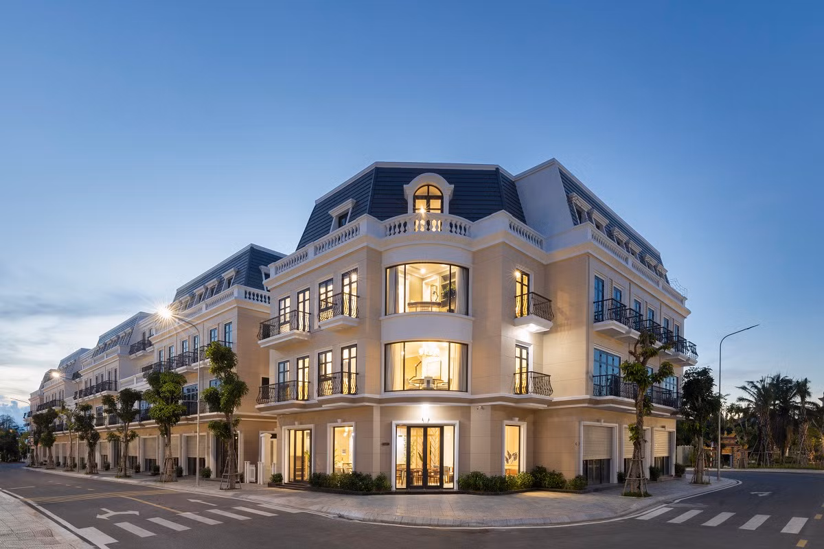 Các căn shophouse, shop villa tại Vincom Shophouse Royal Park đã hoàn thiện, nhận bàn giao là có thể sử dụng được ngay Các căn shophouse, shop villa tại Vincom Shophouse Royal Park đã hoàn thiện, nhận bàn giao là có thể sử dụng được ngay