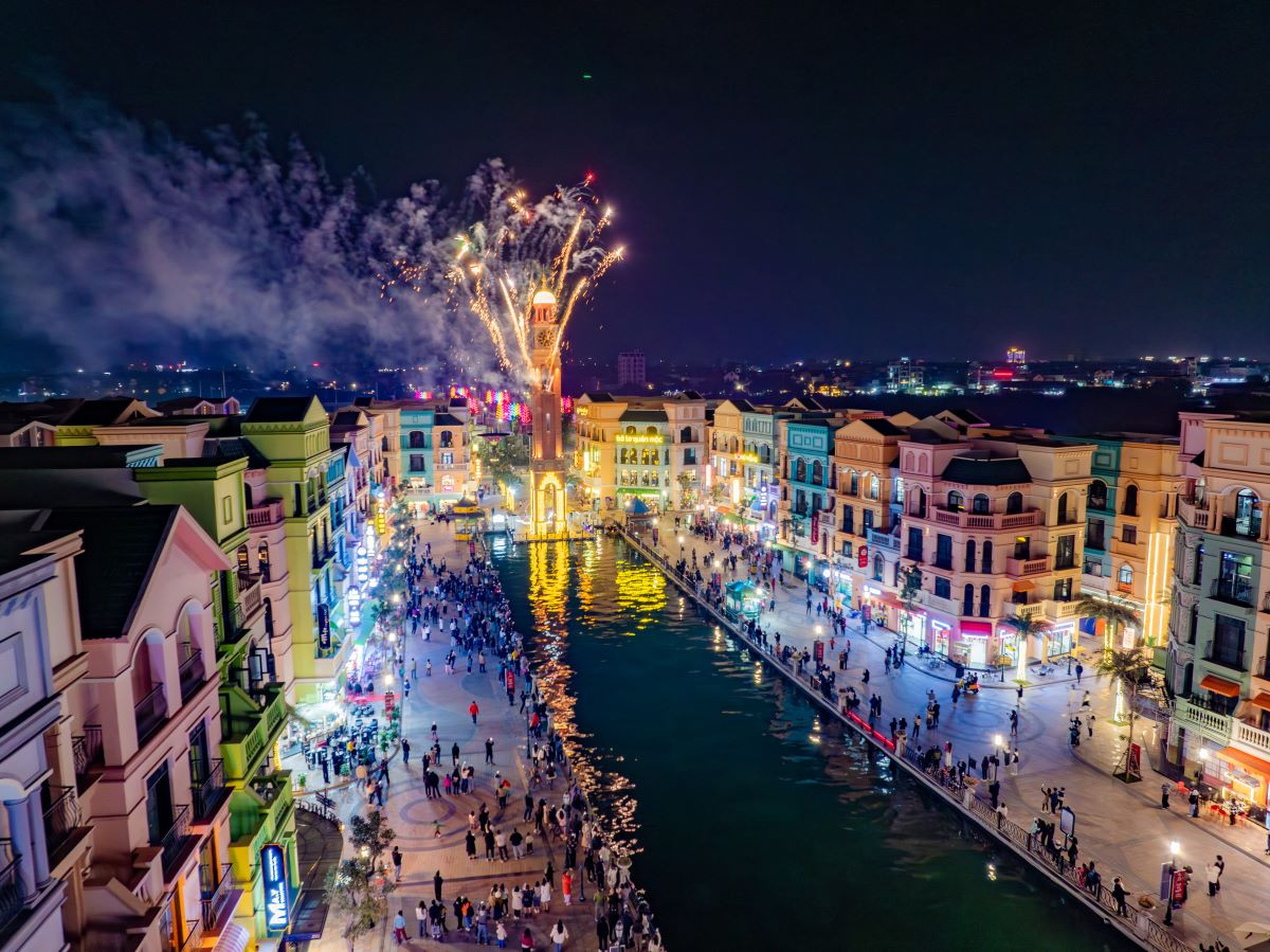 Cộng hưởng cùng sức sống kinh doanh, lễ hội sôi động tại Grand World, quần thể shophouse tại Phố Biển sẽ nối dài trải nghiệm cho du khách tại Ocean City