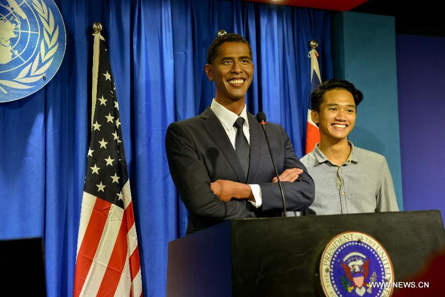 Tổng thống Obama bằng sáp đứng trong bảo tàng sáp vừa khai trương ở Malaysia