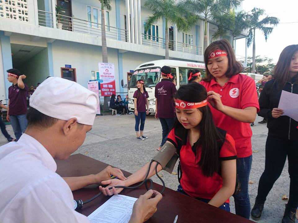 Chủ Nhật Đỏ ngày 8/1 thu được hơn 5500 đơn vị máu ảnh 94