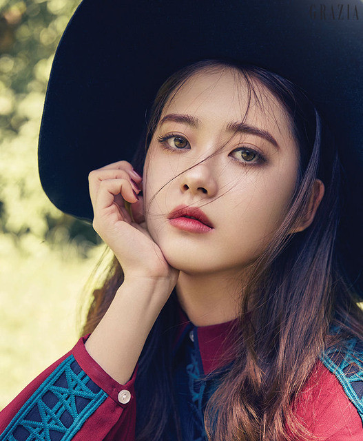 Mỹ nhân xứ Hàn xinh đẹp lung linh đón xuân ảnh 11