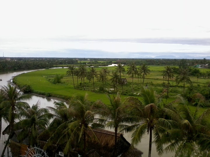 Sông Cổ Cò chảy giữa hai tỉnh, thành Quảng Nam và Đà Nẵng