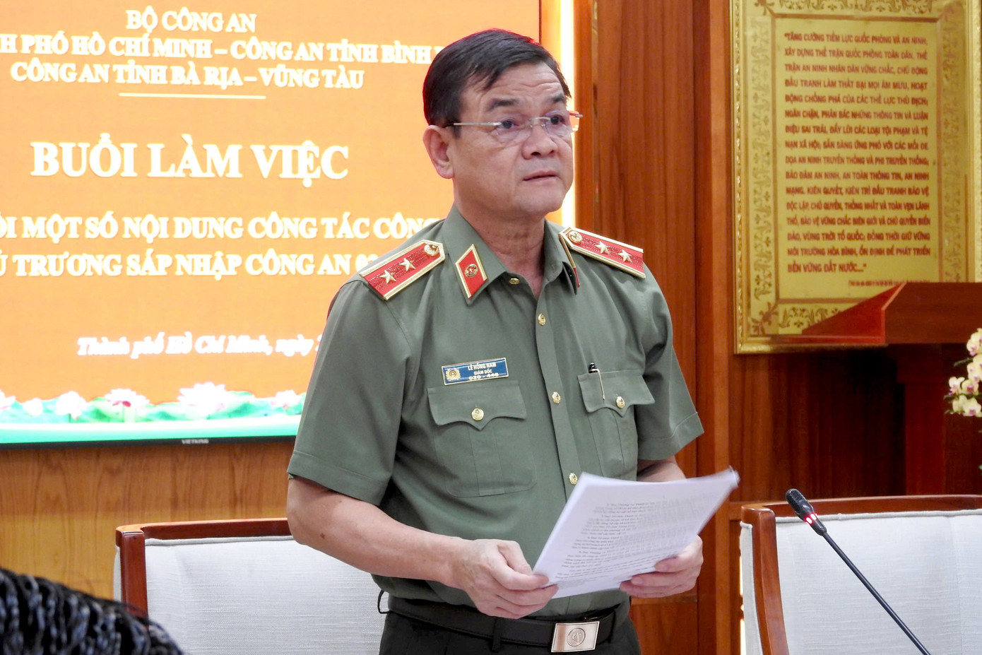 Trung tướng Lê Hồng Nam phát biểu tại buổi làm việc. Ảnh: C.A. Trung tướng Lê Hồng Nam phát biểu tại buổi làm việc. Ảnh: C.A.