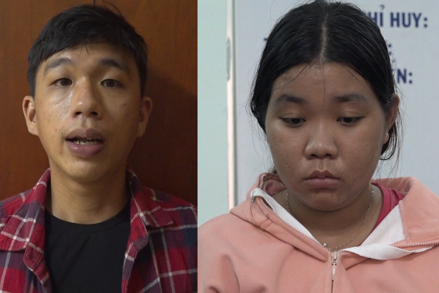 Lợi (bên trái) và Tuyền tại cơ quan công an. Ảnh: Công an cung cấp.