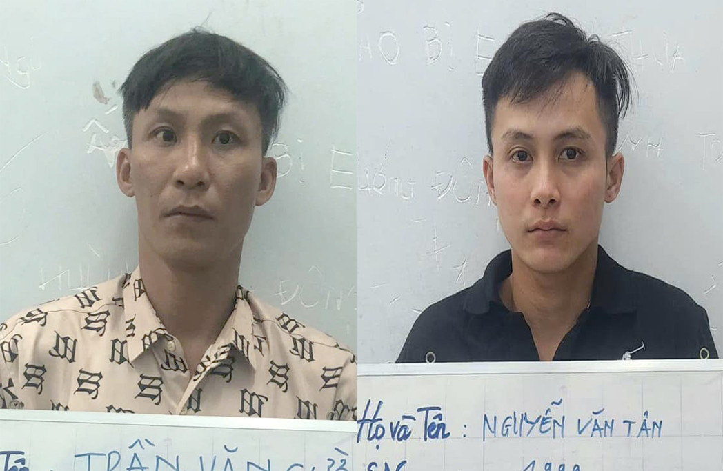 Trần Văn Cường (bên trái) và Nguyễn Văn Tân tại cơ quan công an. Ảnh: C.A. Trần Văn Cường (bên trái) và Nguyễn Văn Tân tại cơ quan công an. Ảnh: C.A.