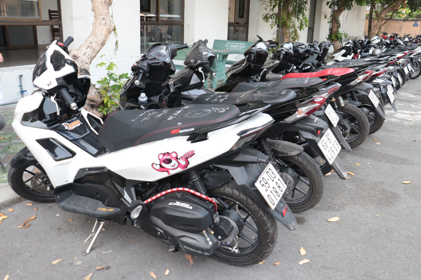 Các phương tiện bị tạm giữ. Ảnh: Công an cung cấp. Các phương tiện bị tạm giữ. Ảnh: Công an cung cấp.