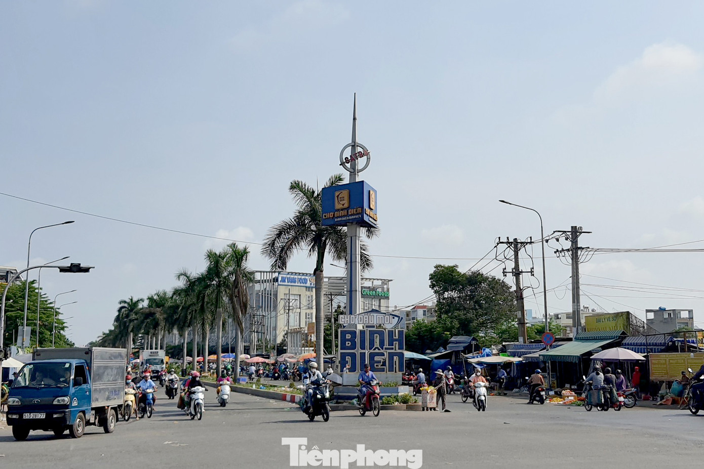 Chợ đầu mối Bình Điền, nơi xảy ra vụ cưỡng đoạt tài sản do băng của Châu Phát Ti cầm đầu (Ảnh: Hoàng Thuận). Chợ đầu mối Bình Điền, nơi xảy ra vụ cưỡng đoạt tài sản do băng của Châu Phát Ti cầm đầu (Ảnh: Hoàng Thuận).