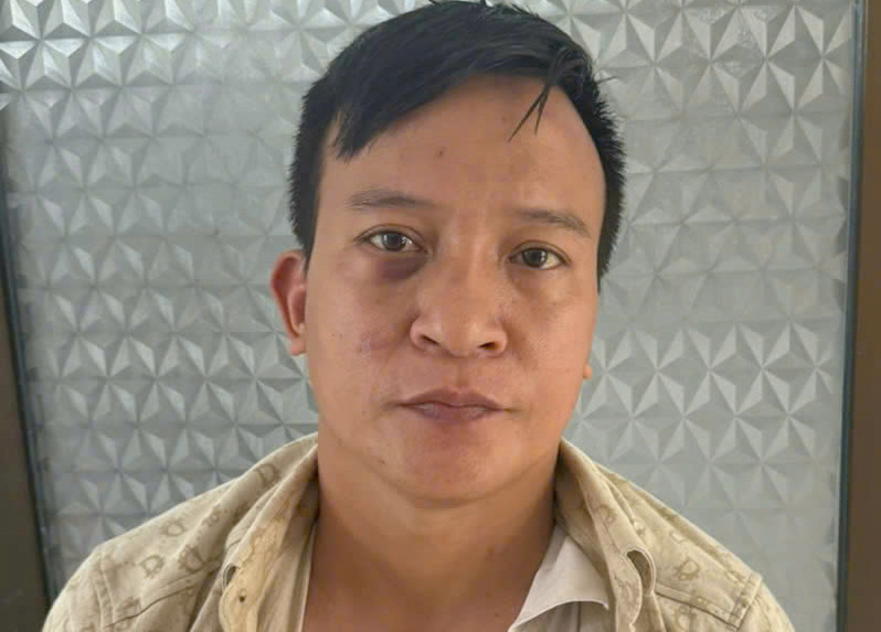 Đối tượng Trần Quốc Kỳ tại cơ quan công an. Ảnh: C.A.