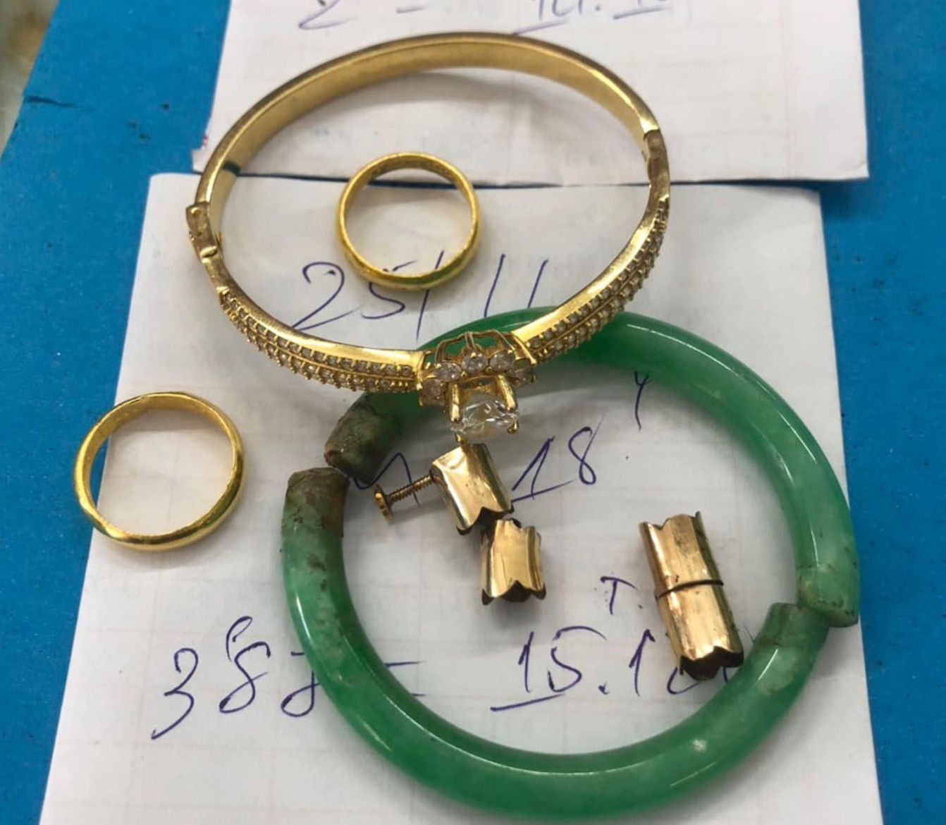 Tang vật vụ án. Tang vật vụ án.