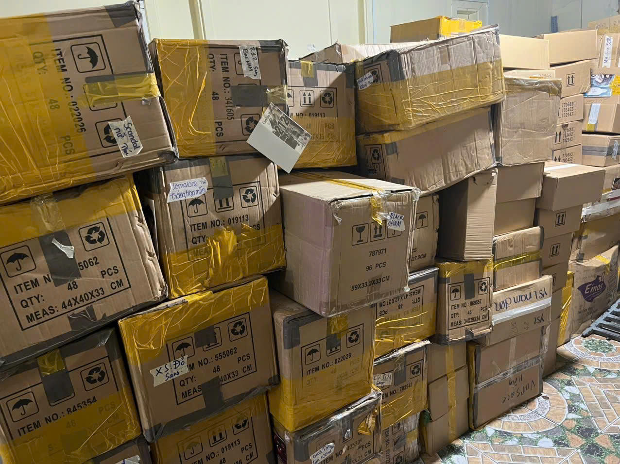 Tang vật vụ án. Ảnh: Công an cung cấp.