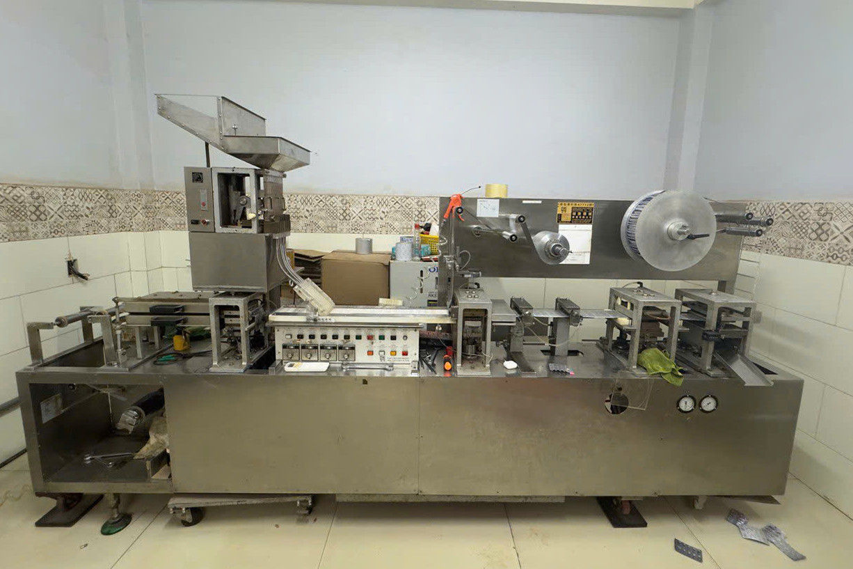 Máy móc dùng để sản xuất tân dược giả. Ảnh: C.A. Máy móc dùng để sản xuất tân dược giả. Ảnh: C.A.