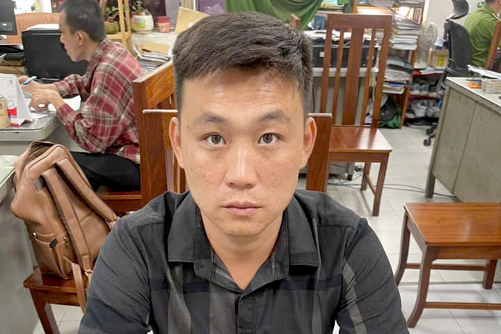 Ông Quách Minh Nhựt tại cơ quan công an. Ảnh: C.A. Ông Quách Minh Nhựt tại cơ quan công an. Ảnh: C.A.