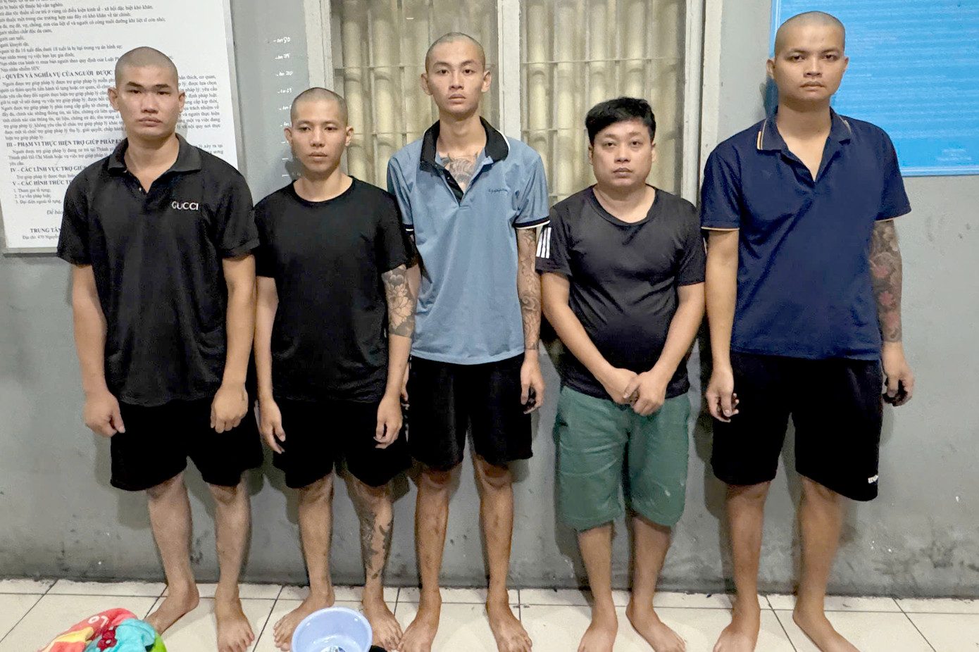 Nhóm cướp bị công an bắt giữ. Ảnh: C.A.