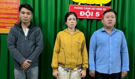 Từ trái qua, Phương, Thảo và Vinh. Ảnh: Công an cung cấp.