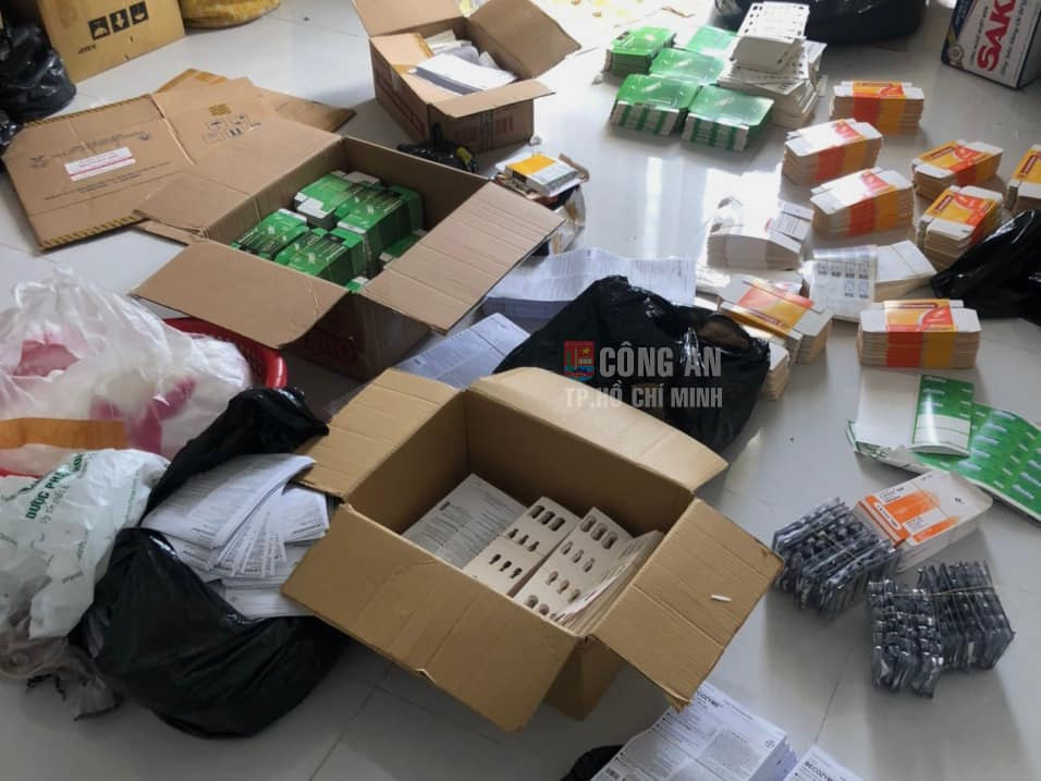 Tang vật thu giữ (Ảnh: Công an TPHCM). Tang vật thu giữ (Ảnh: Công an TPHCM).