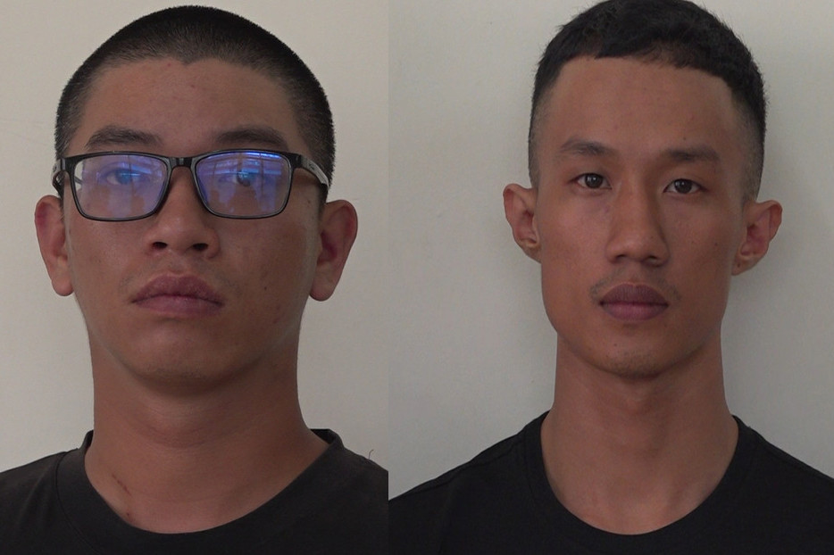 Ngô Thiên Thạch và Tống Minh Hải tại cơ quan công an. Ảnh: Công an cung cấp.