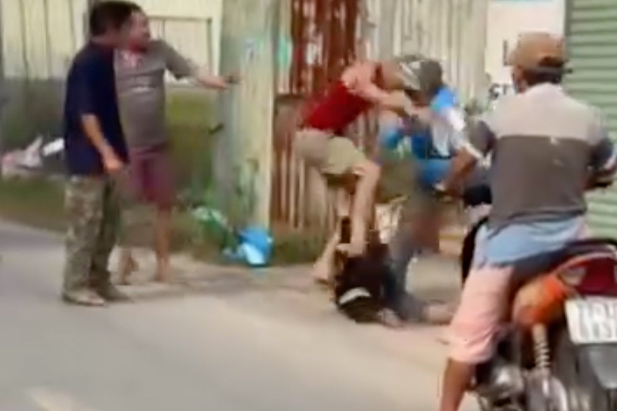 Khu vực xảy ra vụ việc. Ảnh cắt từ clip. Khu vực xảy ra vụ việc. Ảnh cắt từ clip.