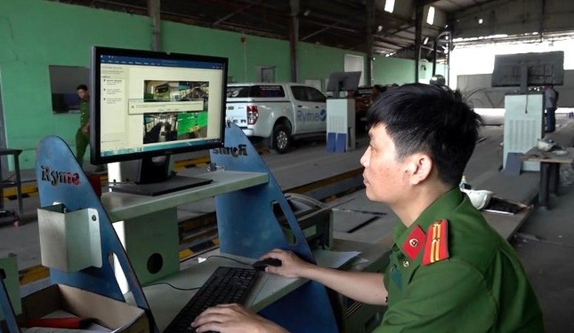 Công an khám xét Trung tâm đăng kiểm 50-13D hồi tháng 3. Công an khám xét Trung tâm đăng kiểm 50-13D hồi tháng 3.