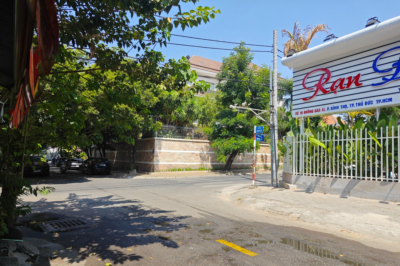 Khu vực xảy ra vụ án mạng. Ảnh: H.T.