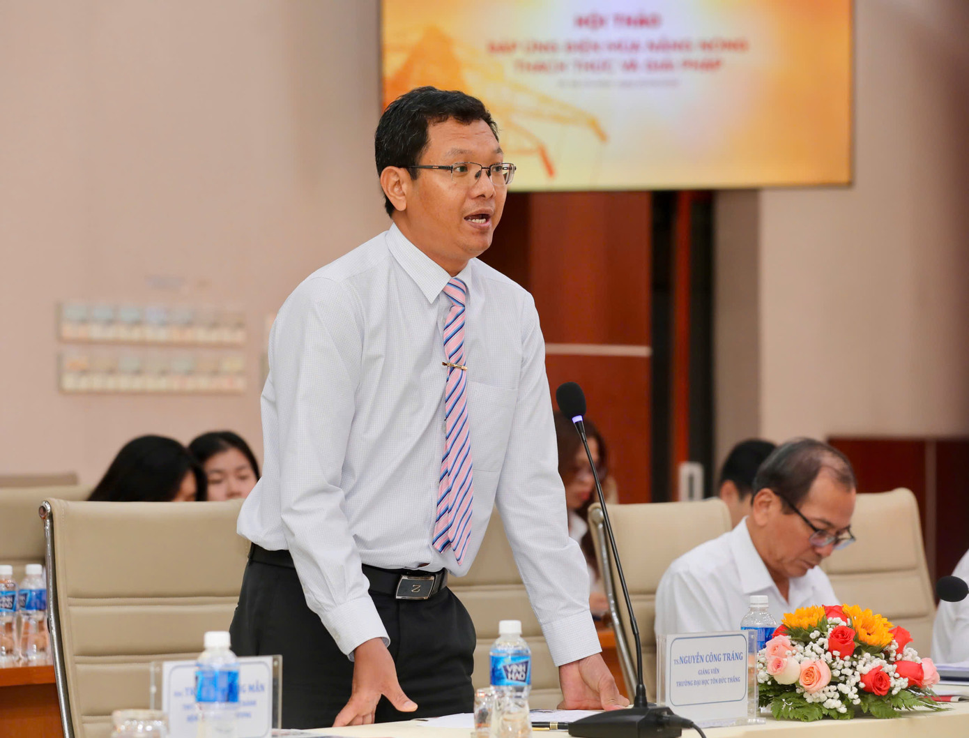 Tiến sĩ Nguyễn Công Tráng - Giảng viên Trường Đại học Tôn Đức Thắng. Tiến sĩ Nguyễn Công Tráng - Giảng viên Trường Đại học Tôn Đức Thắng.