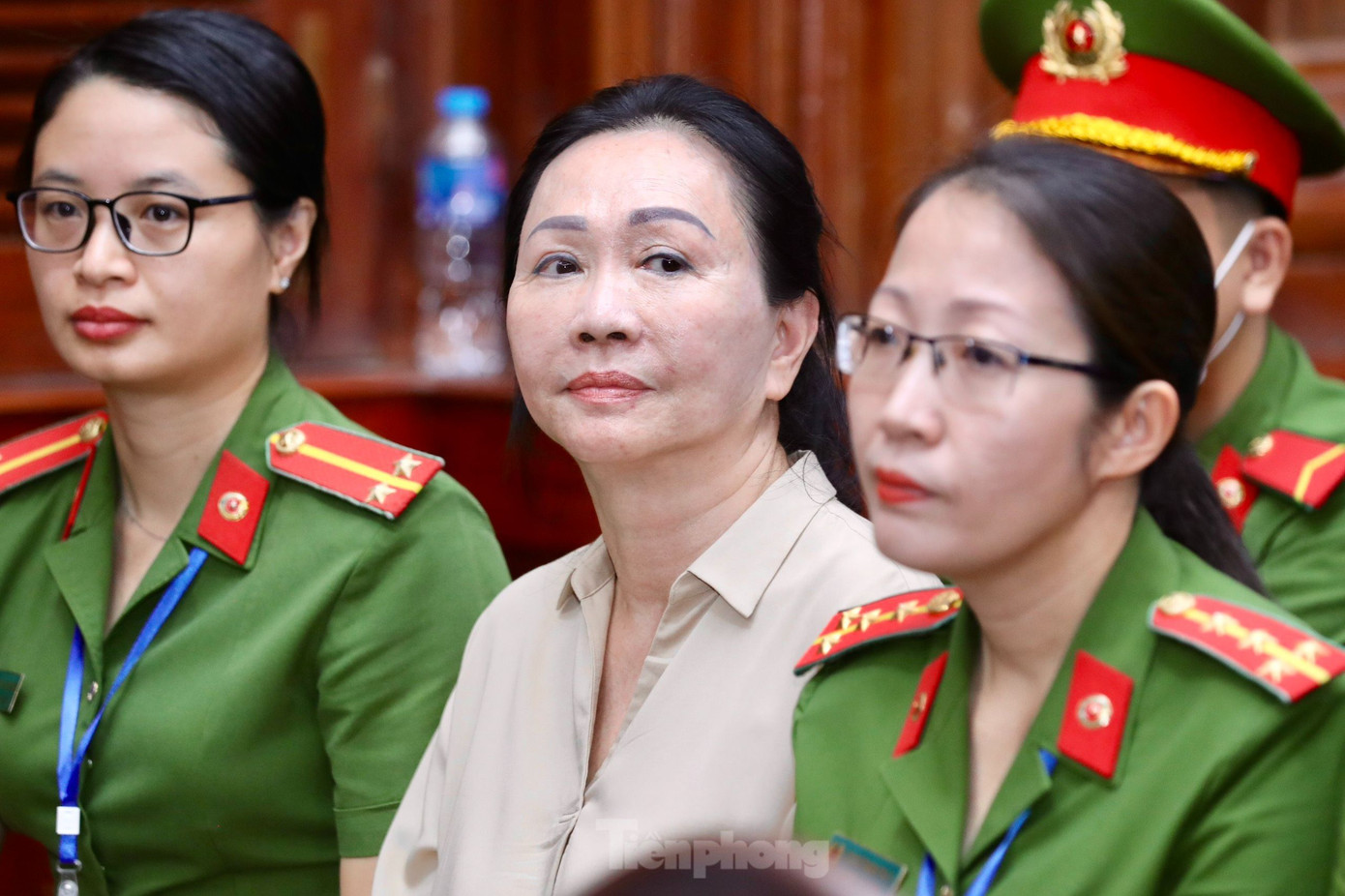 Bà Trương Mỹ Lan tại phiên tòa sáng 6/3. Ảnh: Duy Anh. Bà Trương Mỹ Lan tại phiên tòa sáng 6/3. Ảnh: Duy Anh.