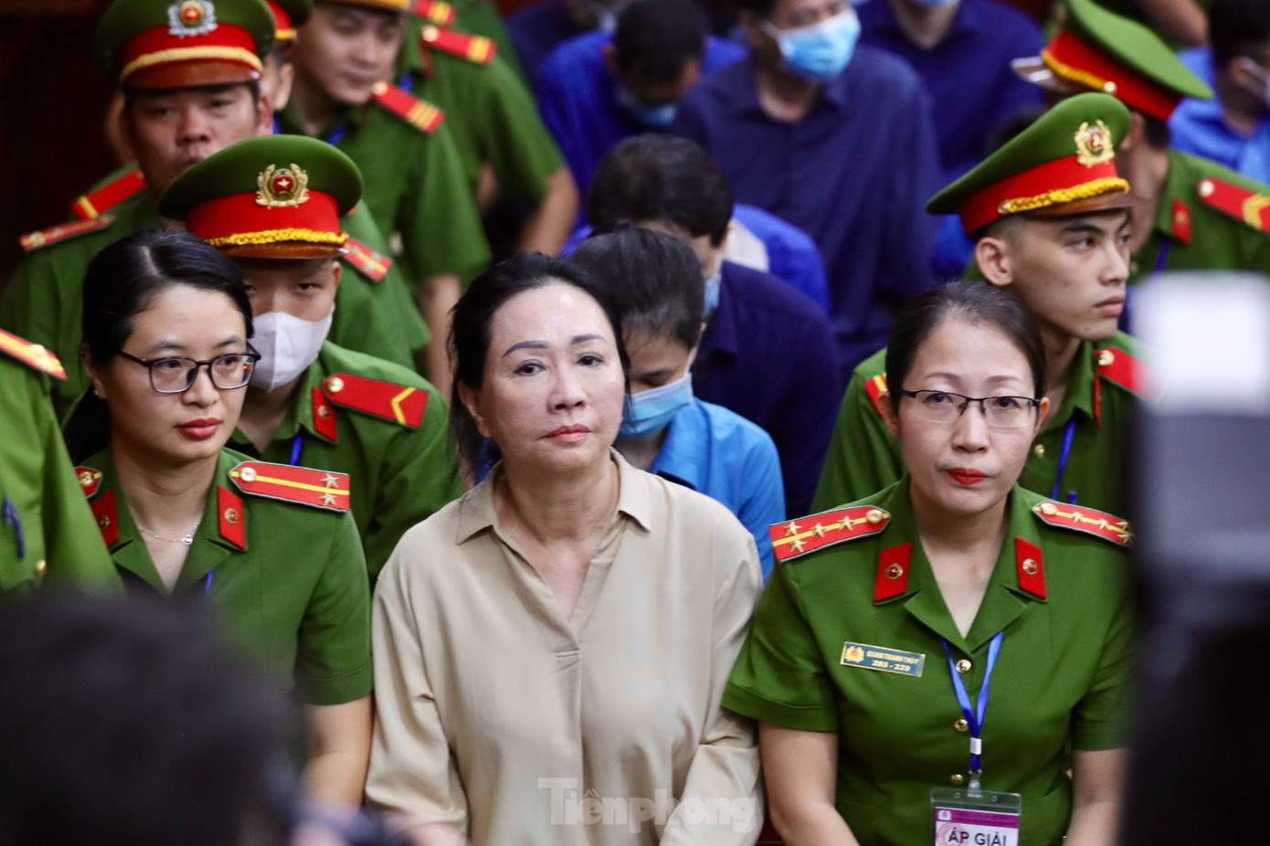 Bị cáo Trương Mỹ Lan tại phiên tòa vào sáng 6/3. Ảnh: Duy Anh. Bị cáo Trương Mỹ Lan tại phiên tòa vào sáng 6/3. Ảnh: Duy Anh.