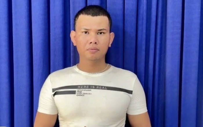 Dương Tấn Học tại cơ quan công an.