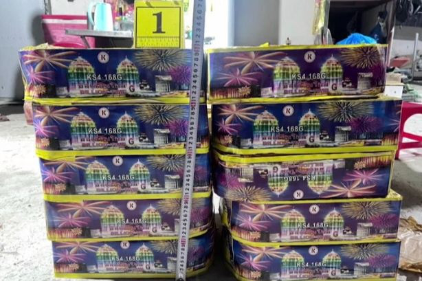 Tang vật vụ án.