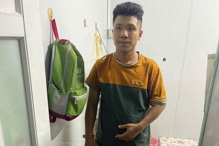 Bùi Quang Sang được lực lượng chức năng phát hiện tại phòng trọ. Ảnh: C.A.