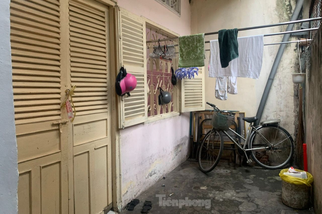 Căn nhà nơi bà H và cháu ngoại bị người đàn ông đe dọa. Ảnh: Hoàng Thuận. Căn nhà nơi bà H và cháu ngoại bị người đàn ông đe dọa. Ảnh: Hoàng Thuận.