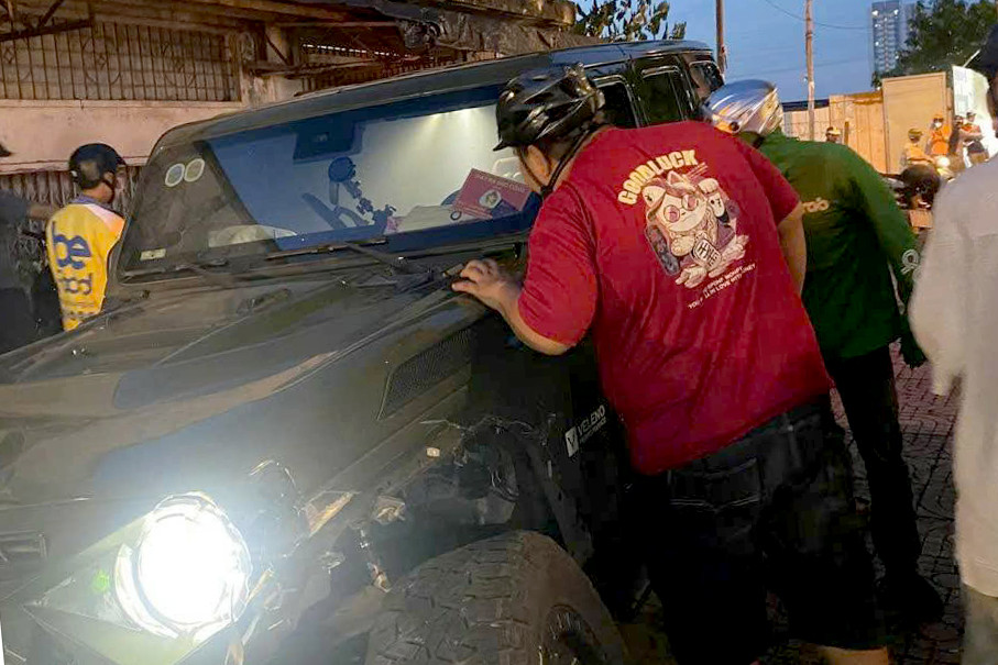 Xe Jeep gây tai nạn của chủ một quán bar ở quận 1. Ảnh: C.A.