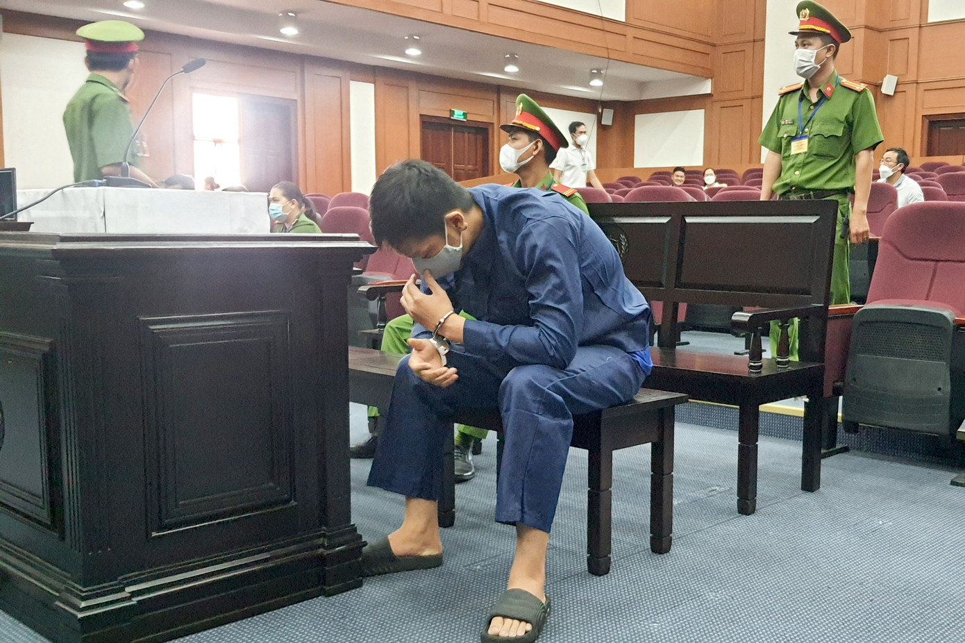 Bị cáo Nguyễn Kim Trung Thái tại phiên tòa phúc thẩm sáng nay (Ảnh: Hoàng Thuận). Bị cáo Nguyễn Kim Trung Thái tại phiên tòa phúc thẩm sáng nay (Ảnh: Hoàng Thuận).