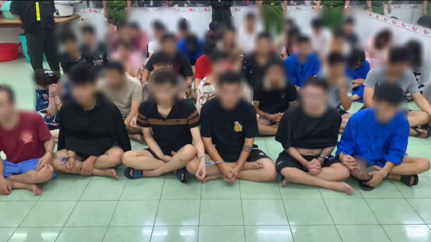 Các đối tượng bị khởi tố liên quan đến 4 tiếp viên vận chuyển ma túy. Ảnh: Công an cung cấp.