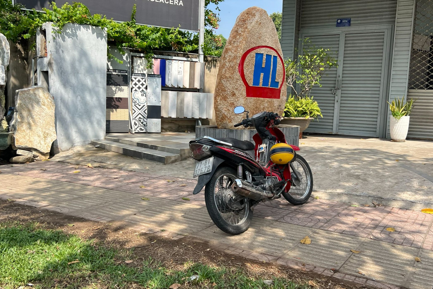 Chiếc xe máy của nạn nhân.