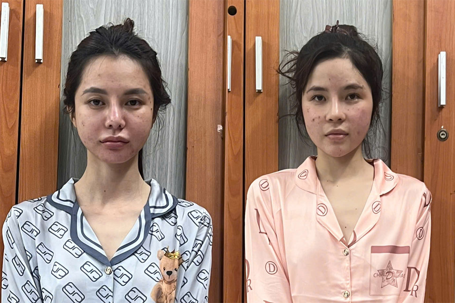 Đối tượng Tâm (bên trái) và Quyên tại cơ quan công an. Ảnh: Công an cung cấp. Đối tượng Tâm (bên trái) và Quyên tại cơ quan công an. Ảnh: Công an cung cấp.