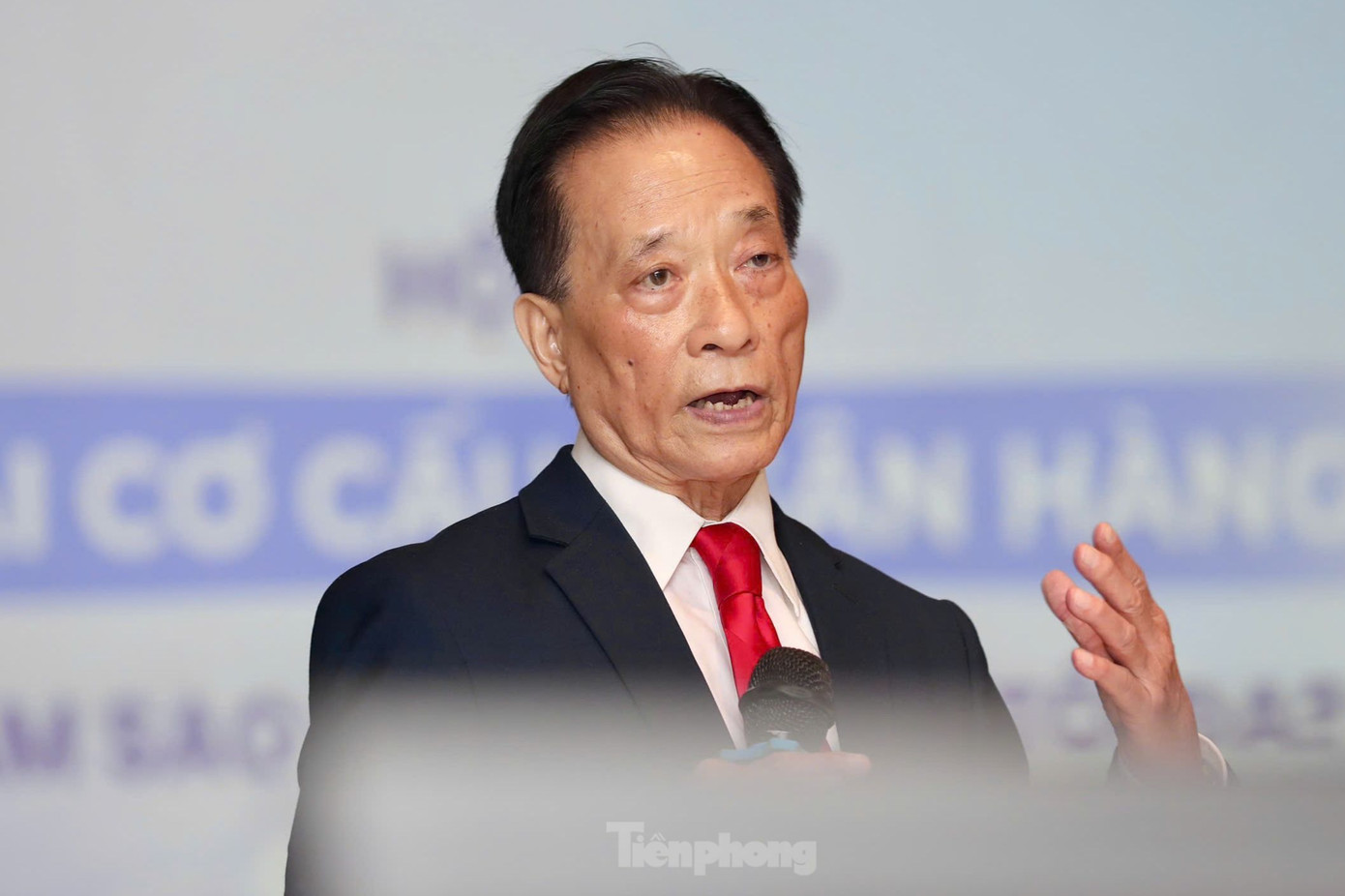 Tiến sĩ Nguyễn Trí Hiếu. Ảnh: Duy Anh. Tiến sĩ Nguyễn Trí Hiếu. Ảnh: Duy Anh.