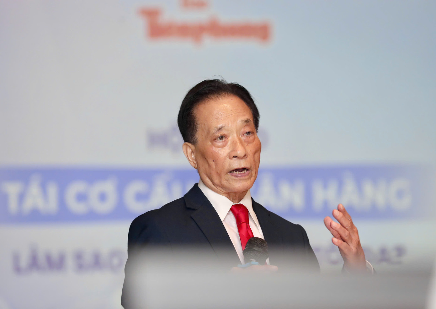 Tiến sĩ Nguyễn Trí Hiếu thông tin về việc mở thủ tục phá sản ngân hàng tại Mỹ.